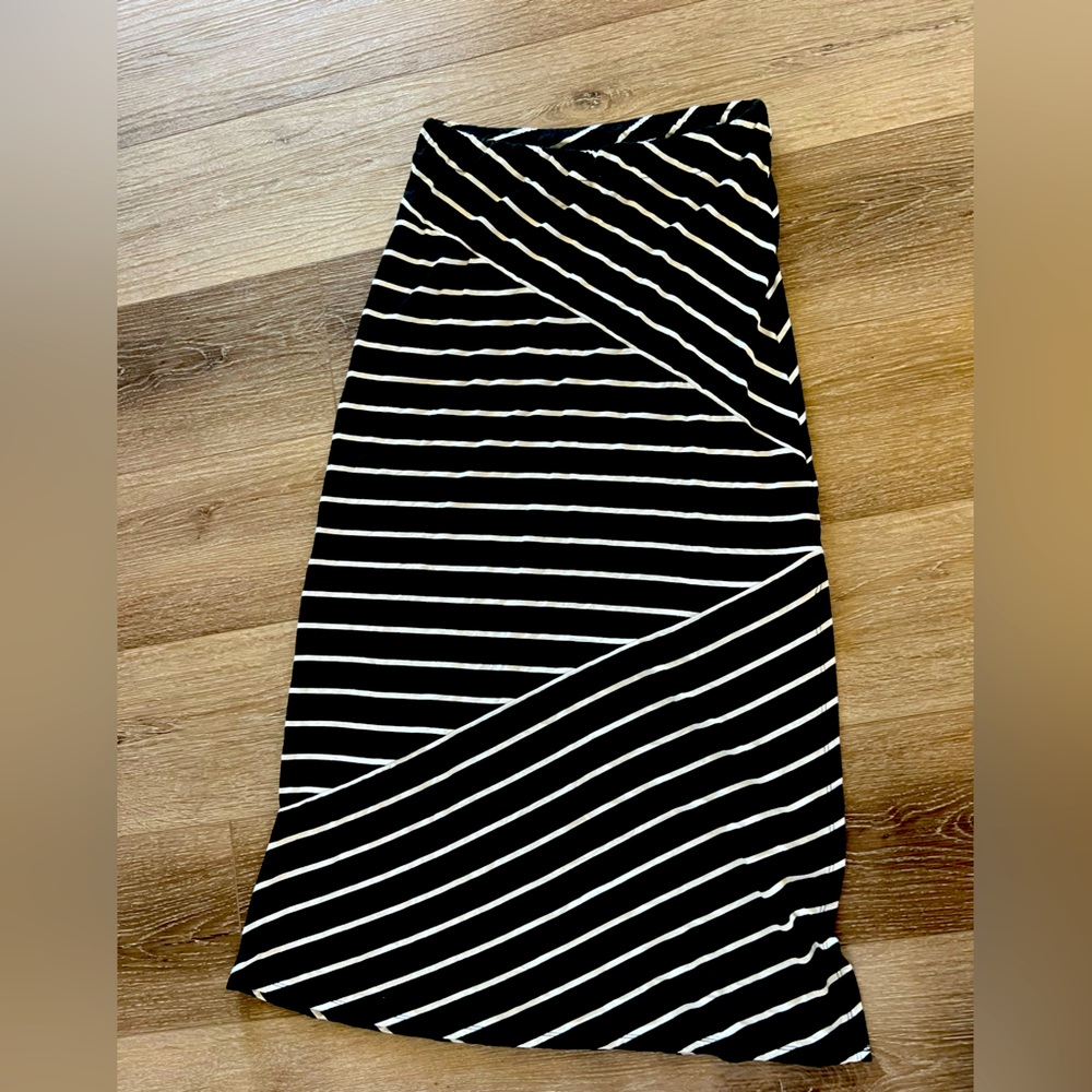 Black and white striped maxi skirt
